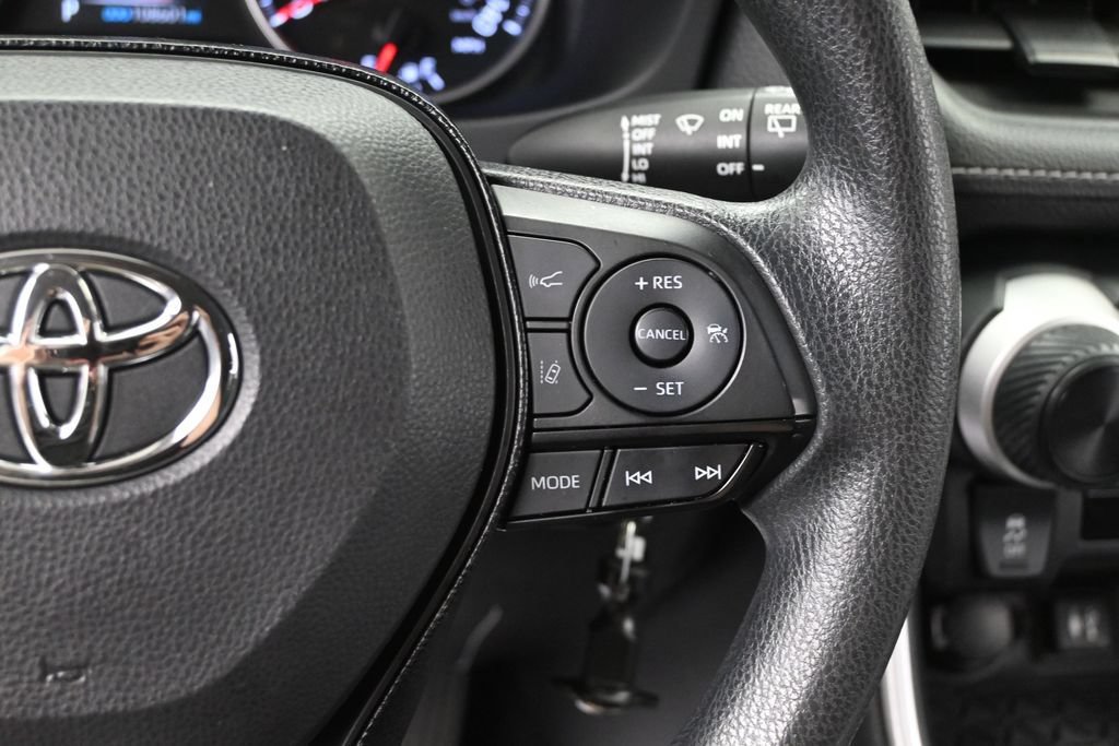 Used 2019 Toyota RAV4 LE w/ All Weather Liner Package AWD/4WD image 30