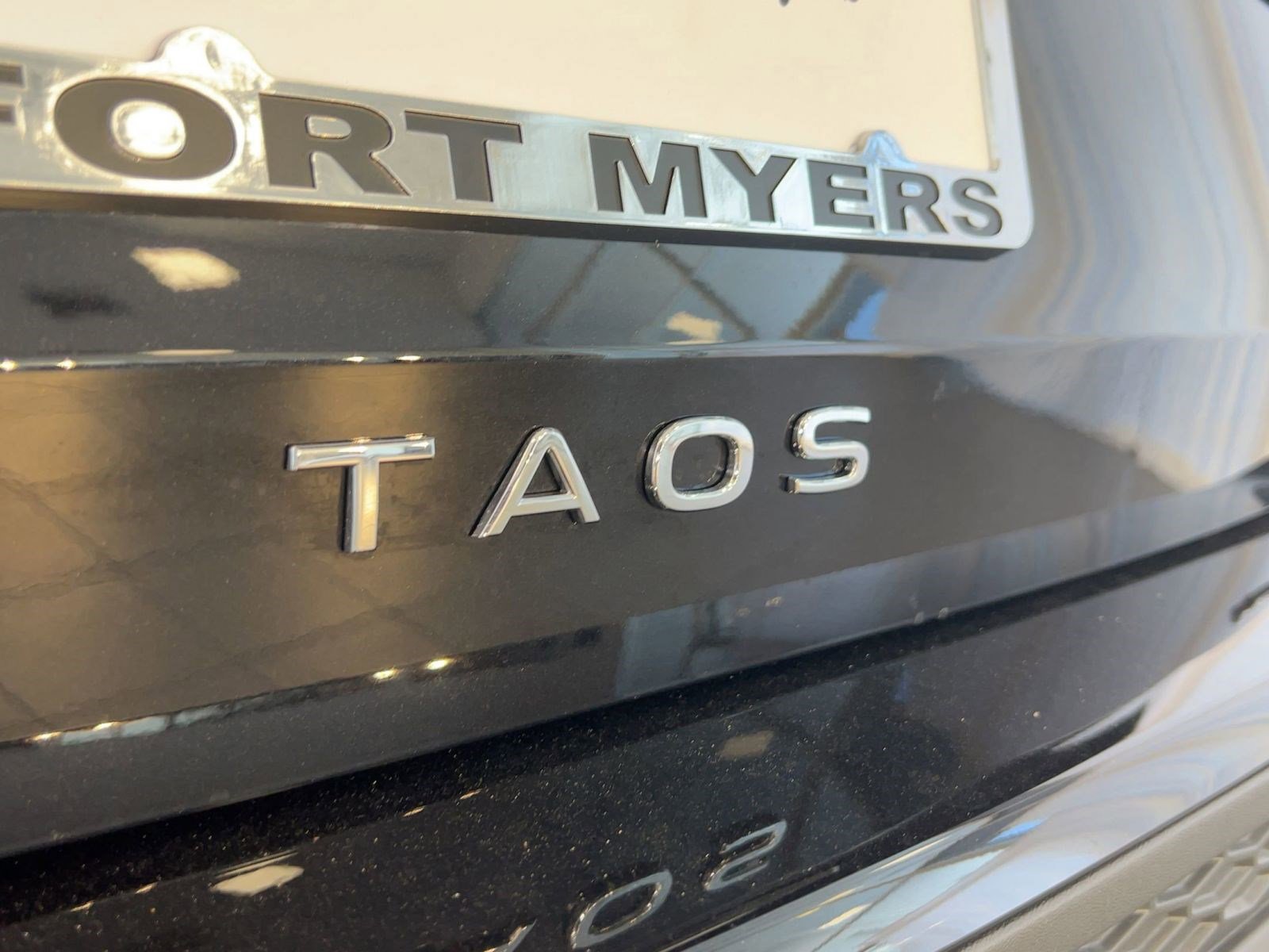 New 2026 Volkswagen Taos SE AWD/4WD image 34