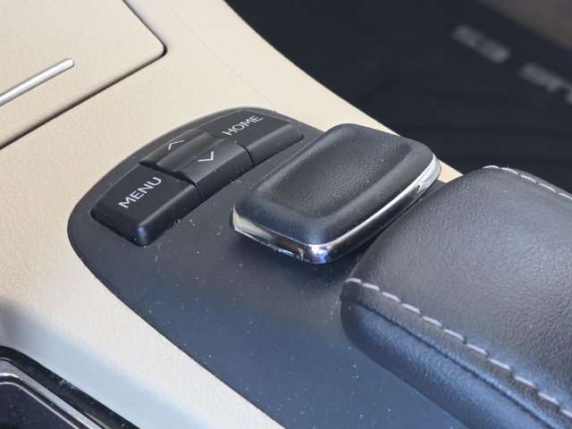 Used 2015 Lexus ES 350 w/ Luxury Package FWD image 22