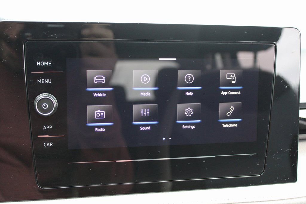 Certified 2025 Volkswagen Taos S image 15