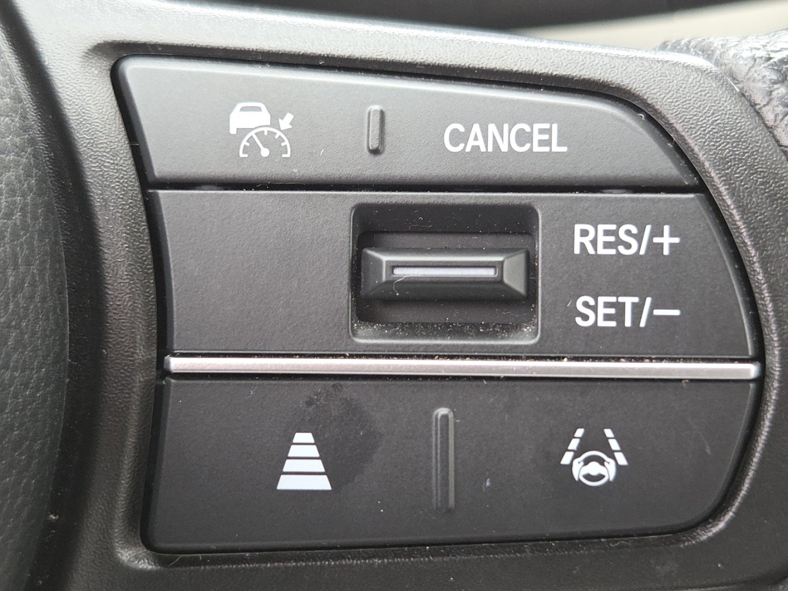 Certified 2023 Honda HR-V LX image 9