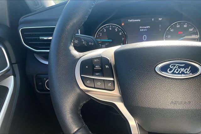 Used 2024 Ford Explorer XLT w/ Equipment Group 202A AWD/4WD image 16