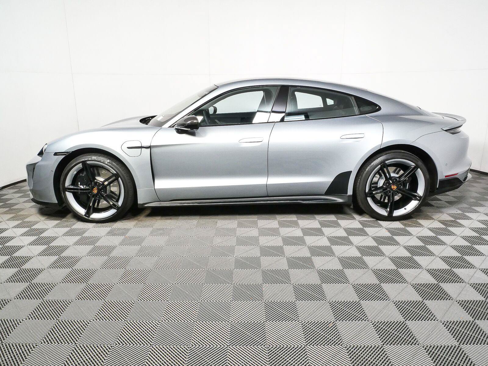 Certified 2020 Porsche Taycan Turbo AWD/4WD image 2