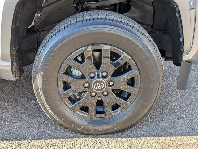 Used 2024 Toyota Tacoma SR5 w/ SR5 Upgrade Package image 23