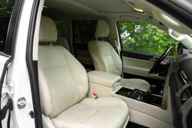 Used 2020 Lexus GX 460 AWD/4WD image 21