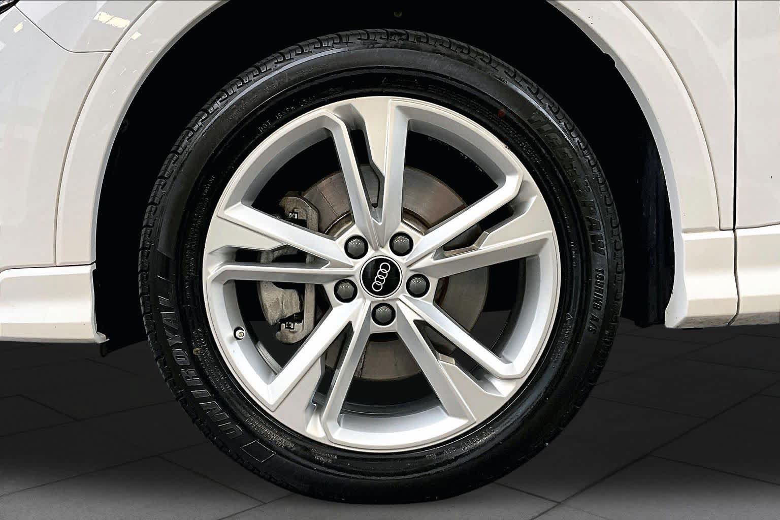 Used 2024 Audi Q3 2.0T Premium AWD/4WD image 11