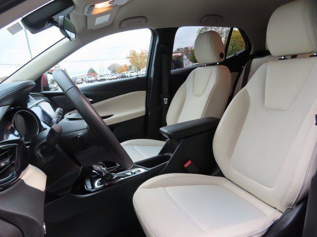 Used 2023 Buick Encore GX Preferred w/ Cold Weather Comfort Package image 18