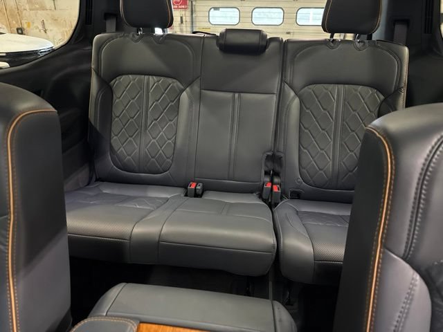 Used 2024 Jeep Grand Wagoneer Series III AWD/4WD image 25