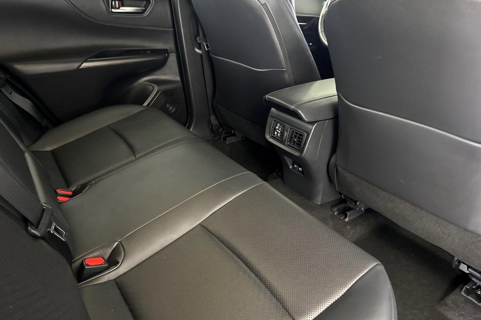 Certified 2024 Toyota Venza Limited AWD/4WD image 31