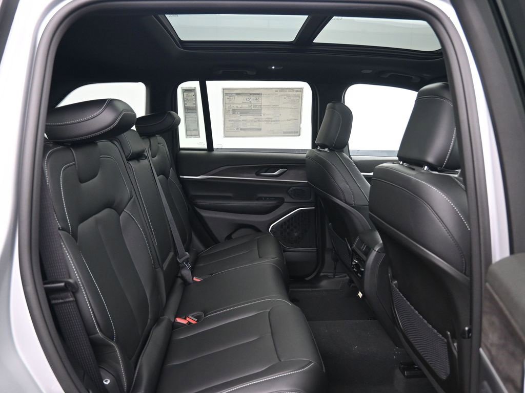 New 2024 Jeep Grand Cherokee Limited 4xe image 19