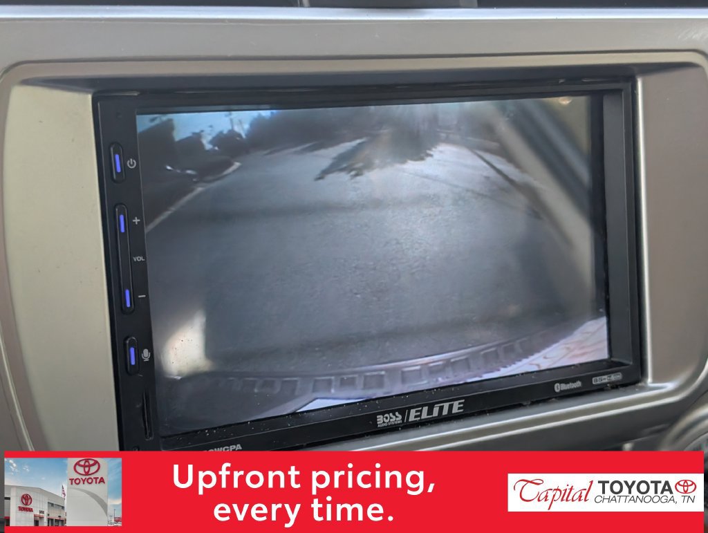 Used 2010 Toyota 4Runner SR5 AWD/4WD image 22