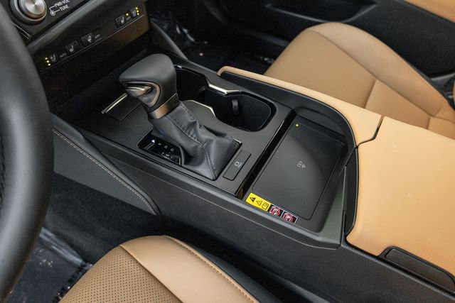 Used 2025 Lexus ES 350 w/ Premium Package image 10