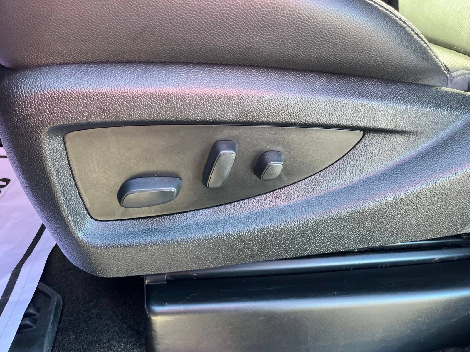 Used 2018 Chevrolet Silverado 2500 LTZ w/ Duramax Plus Package AWD/4WD image 11