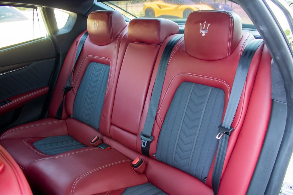 Used 2019 Maserati Quattroporte S GranLusso Q4 AWD/4WD image 21