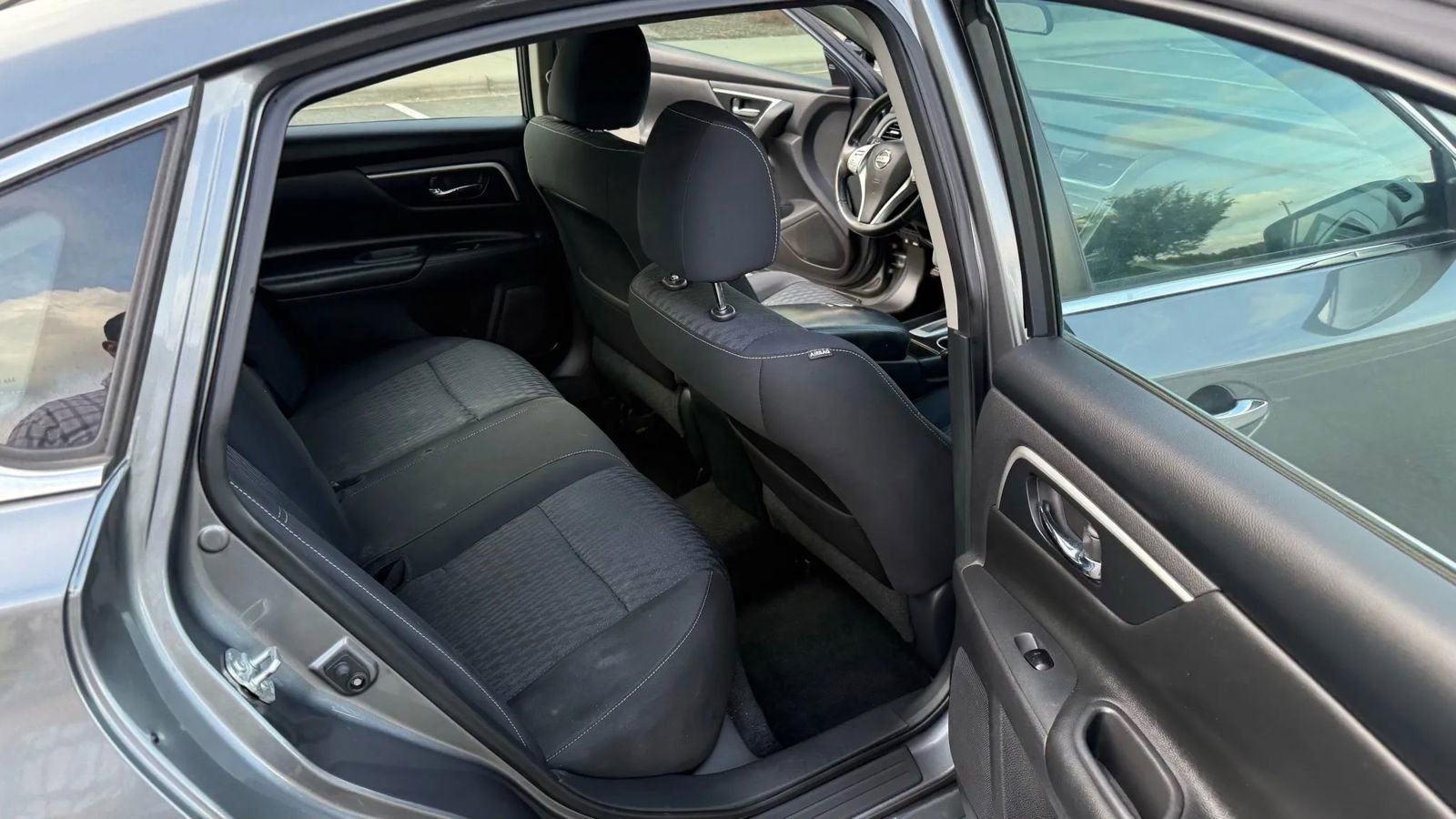 Used 2017 Nissan Altima 2.5 SV image 12