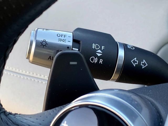 Used 2020 Land Rover Range Rover Evoque First Edition image 22