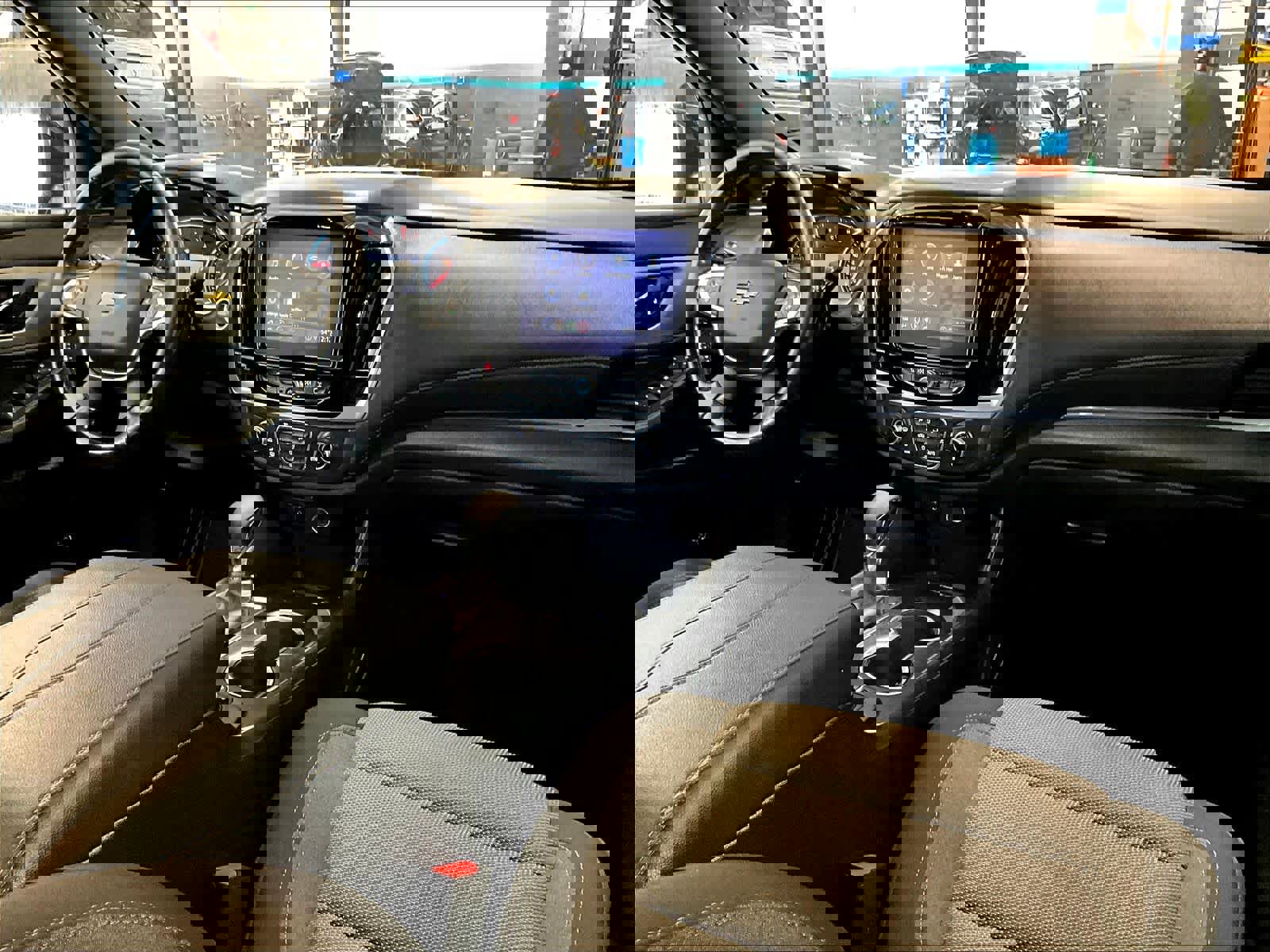 Used 2022 Chevrolet Traverse LT AWD/4WD image 14