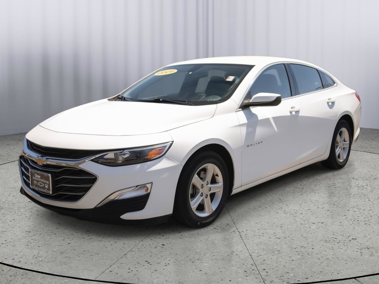 Used 2021 Chevrolet Malibu LS FWD image 17