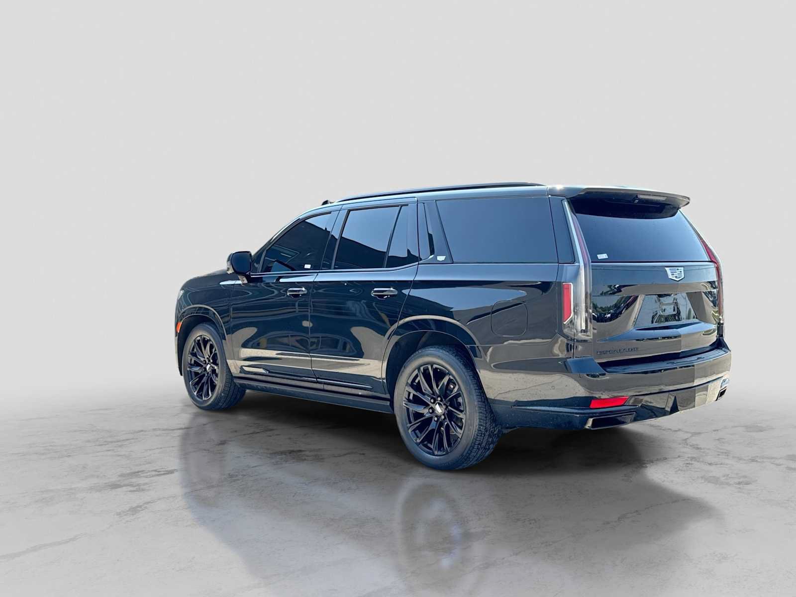 Used 2023 Cadillac Escalade Sport Platinum w/ LPO, ONYX Package AWD/4WD image 4
