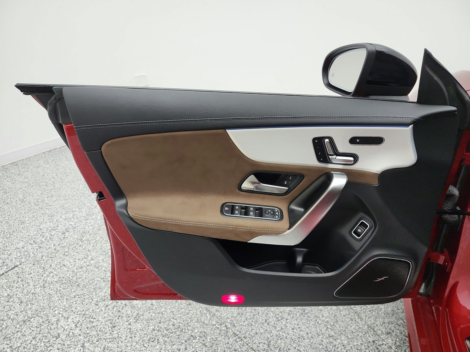Certified 2025 Mercedes-Benz CLA 250 4MATIC image 14