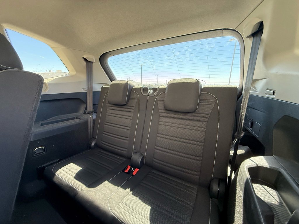 Used 2022 Volkswagen Tiguan S image 8