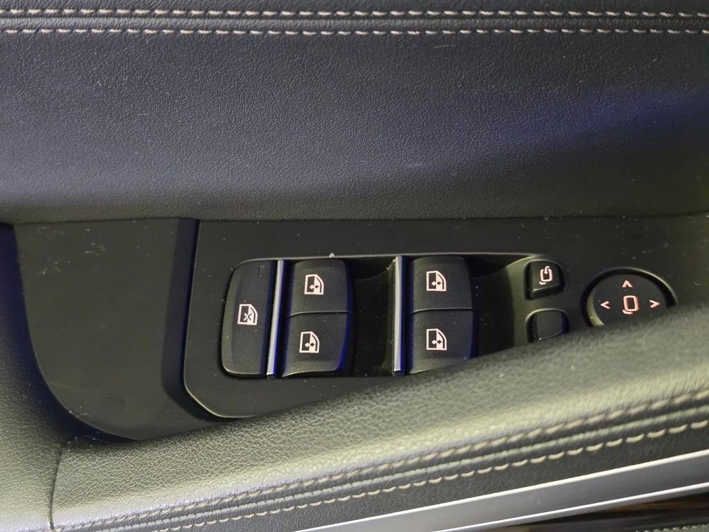 Certified 2023 BMW X6 xDrive40i w/ Premium Package image 11