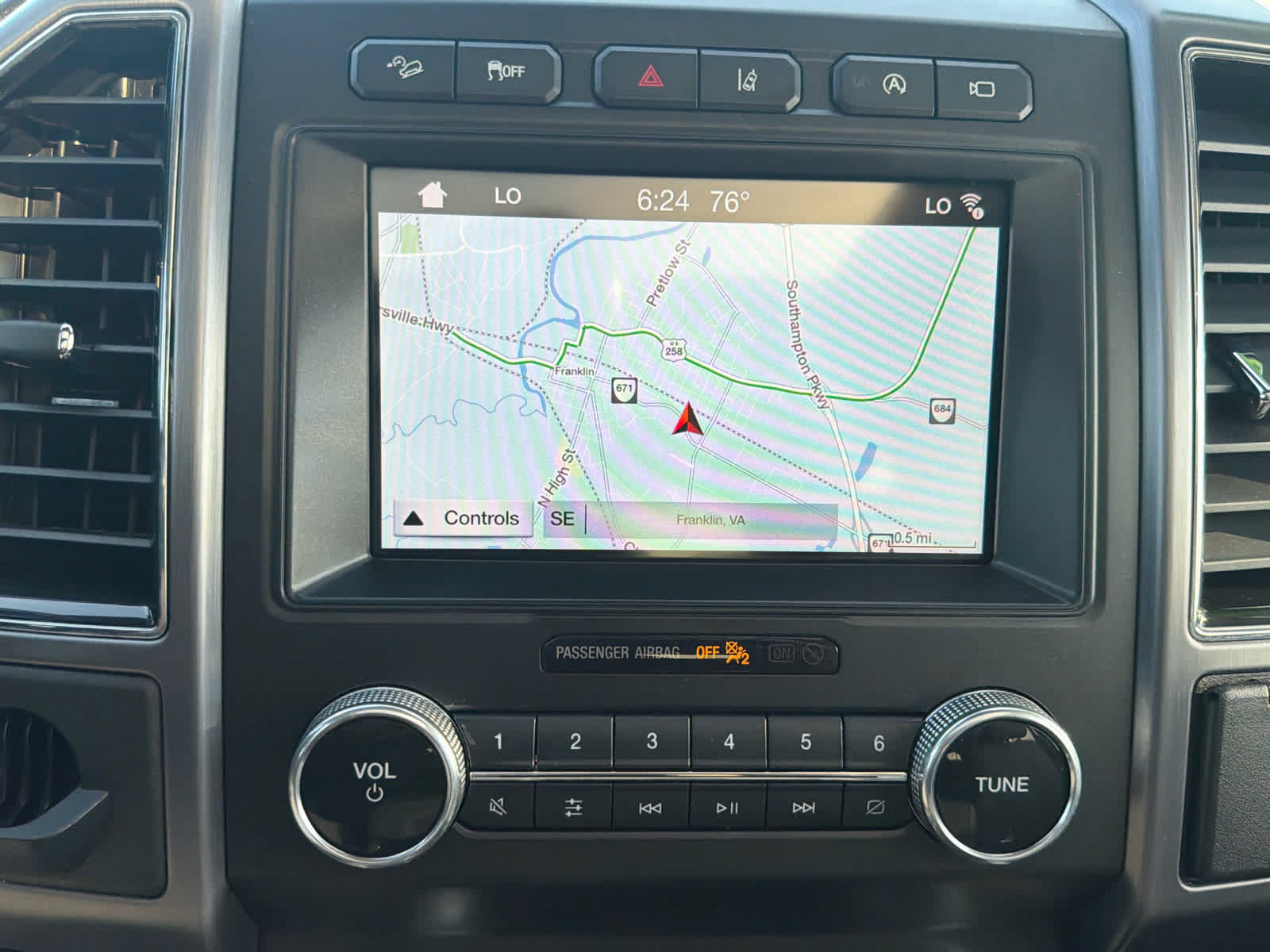 Used 2019 Ford Expedition Platinum AWD/4WD image 22