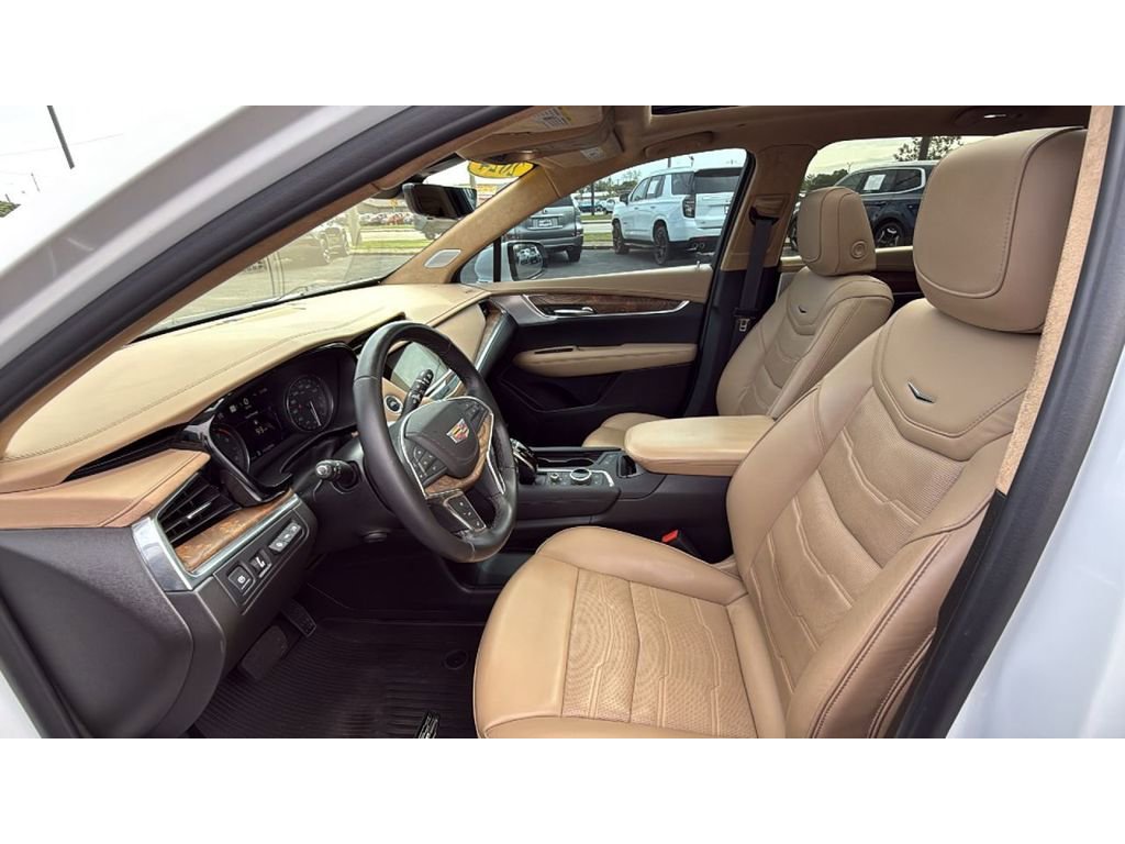 Used 2024 Cadillac XT5 Premium Luxury w/ Platinum Package AWD/4WD image 29