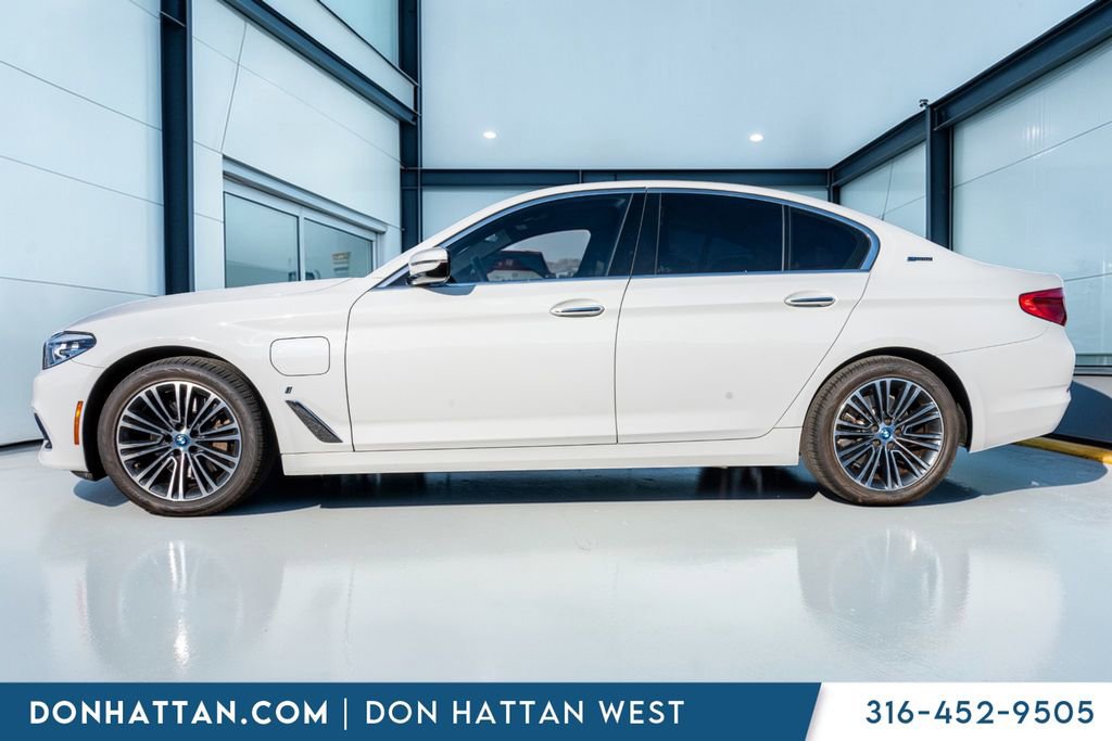 Used 2018 BMW 530e image 2