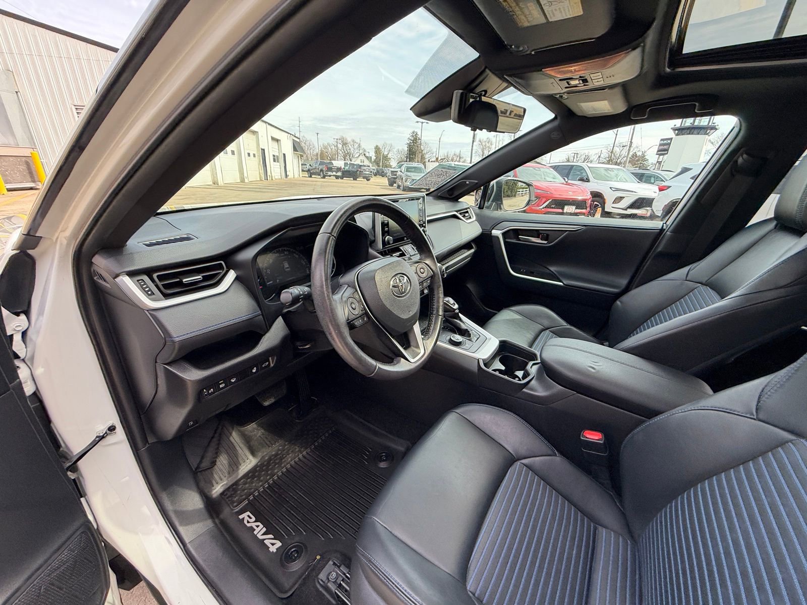 Used 2021 Toyota RAV4 XSE w/ XSE Grade Weather Package image 10