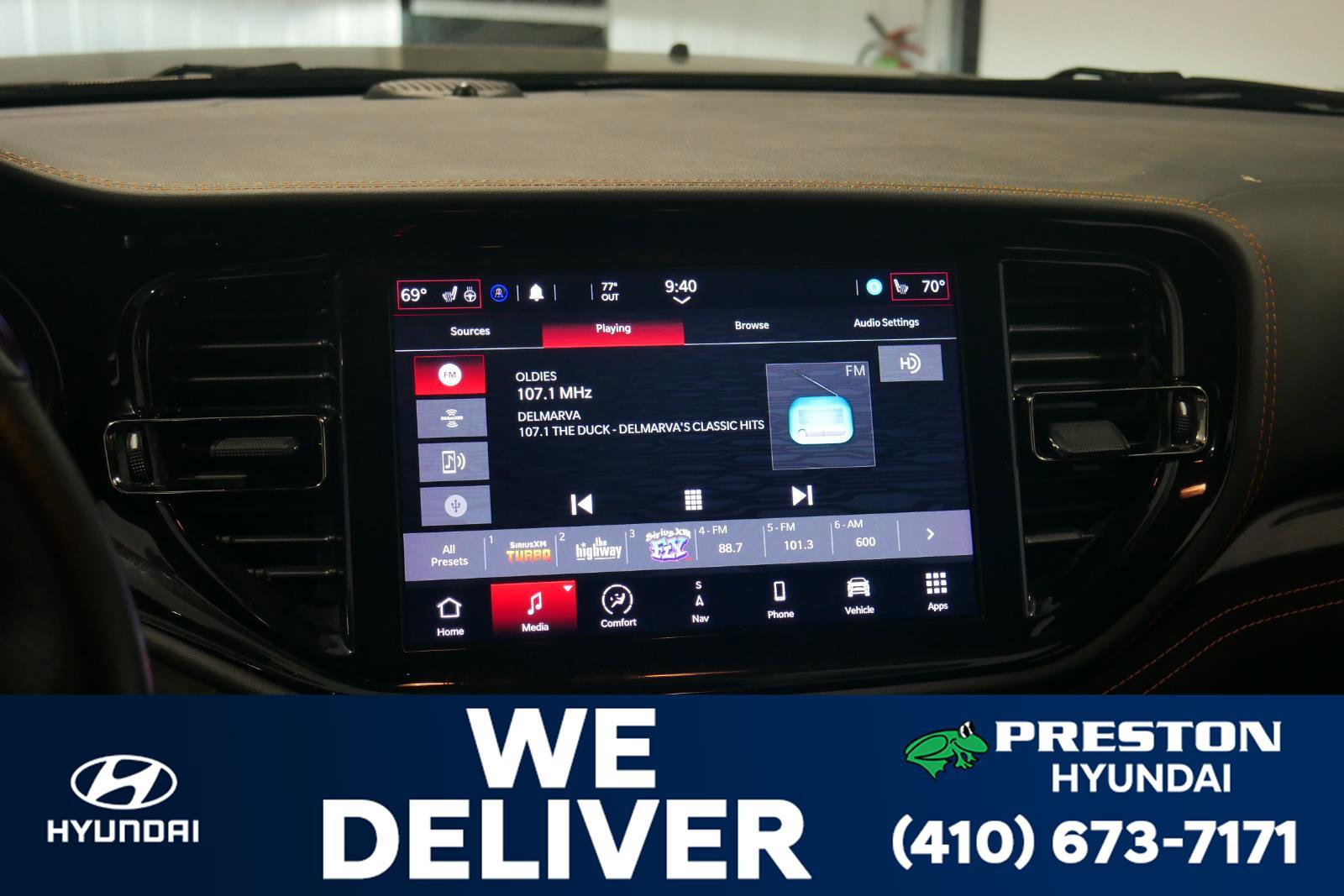 Used 2022 Dodge Durango R/T w/ Hemi Orange Plus Package image 22