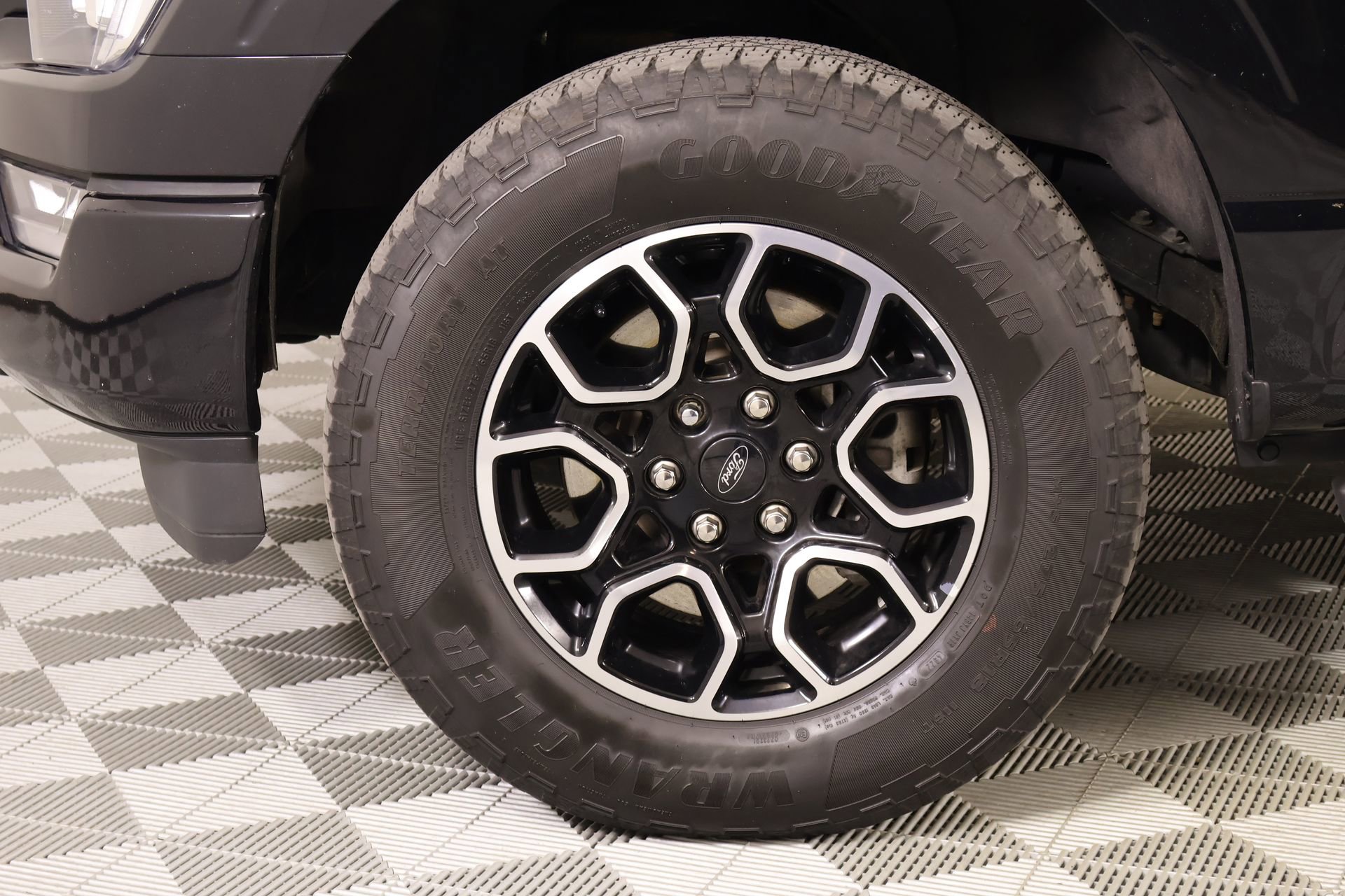 Used 2023 Ford F150 XLT w/ Equipment Group 302A High image 19