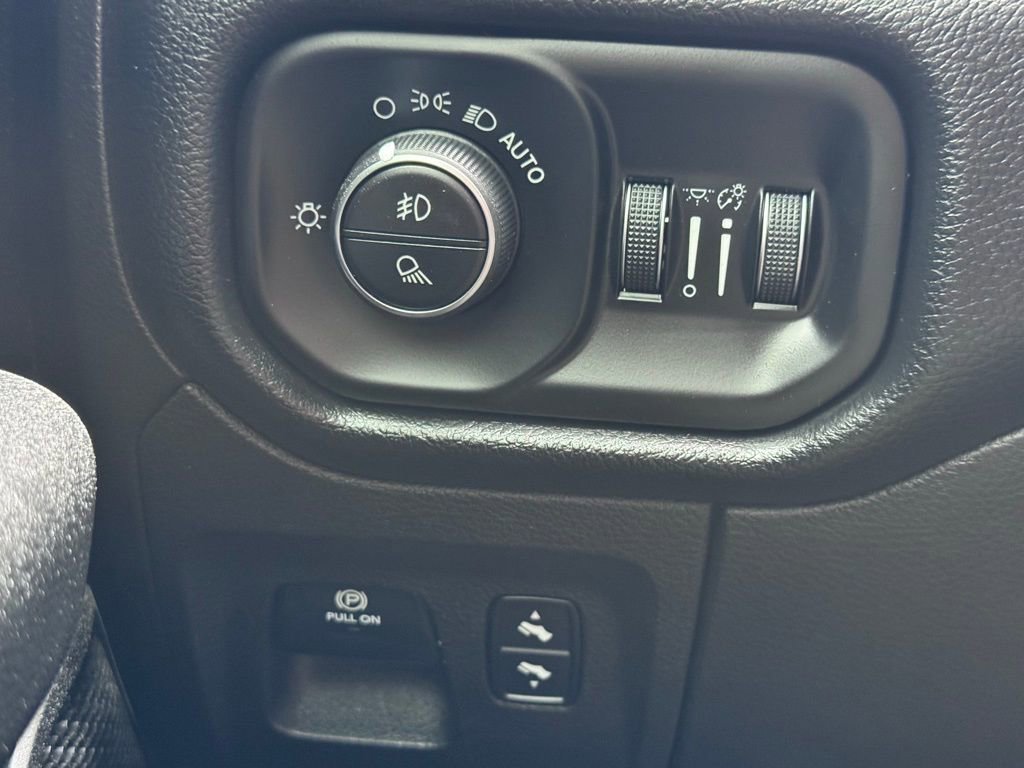 Used 2019 RAM 1500 Big Horn image 37