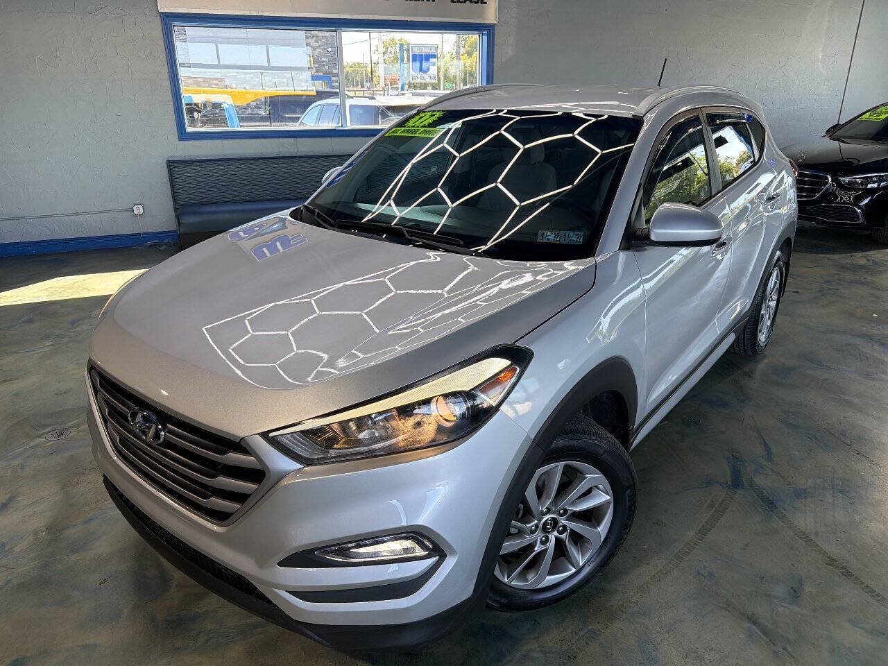 Used 2017 Hyundai Tucson SE w/ SE Popular Package 02