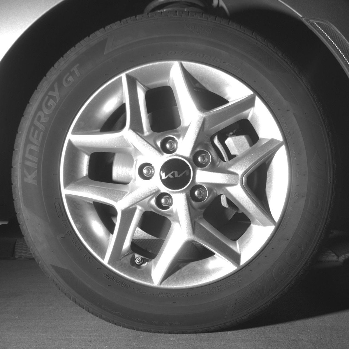 Used 2025 Kia Soul LX w/ LX Technology Package FWD image 13