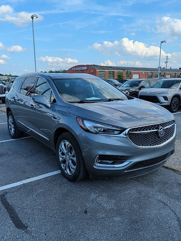 Used 2021 Buick Enclave Avenir w/ Avenir Technology Package AWD/4WD image 3