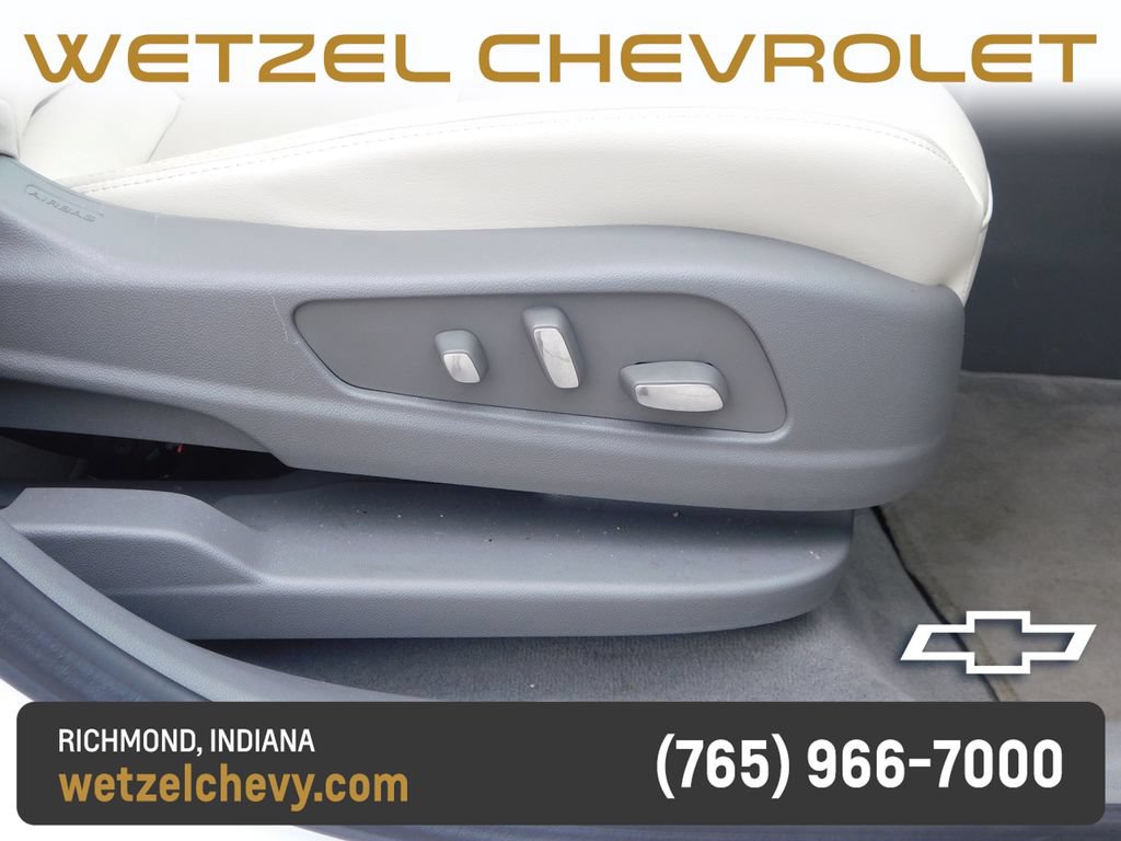 Used 2023 Cadillac XT6 Premium Luxury w/ Technology Package AWD/4WD image 19