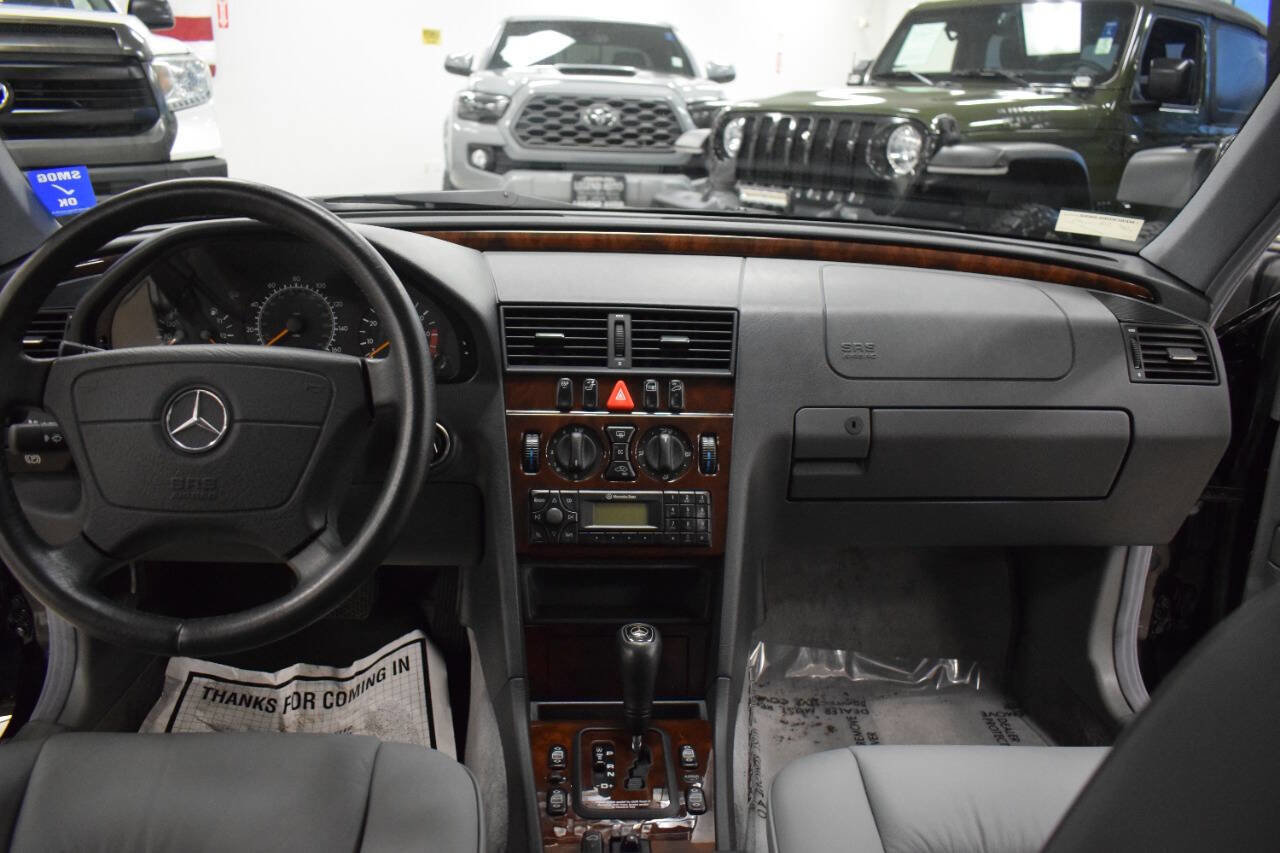Used 2000 Mercedes-Benz C 230 image 54