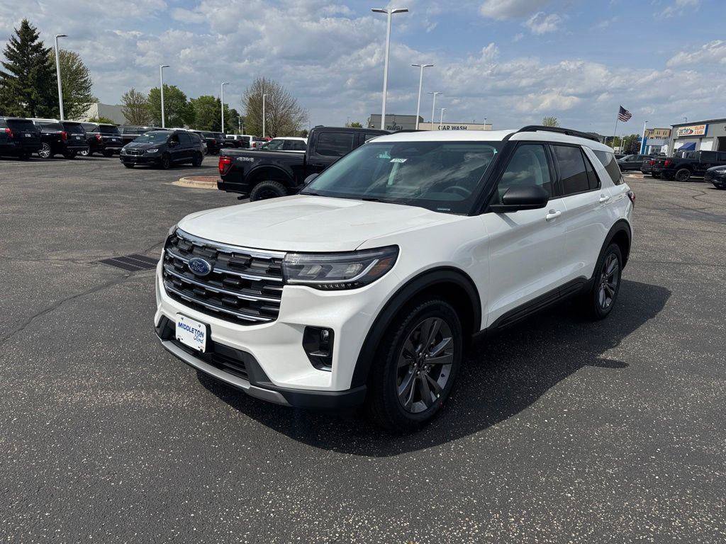 New 2026 Ford Explorer Active w/ Active Comfort Package AWD/4WD image 5