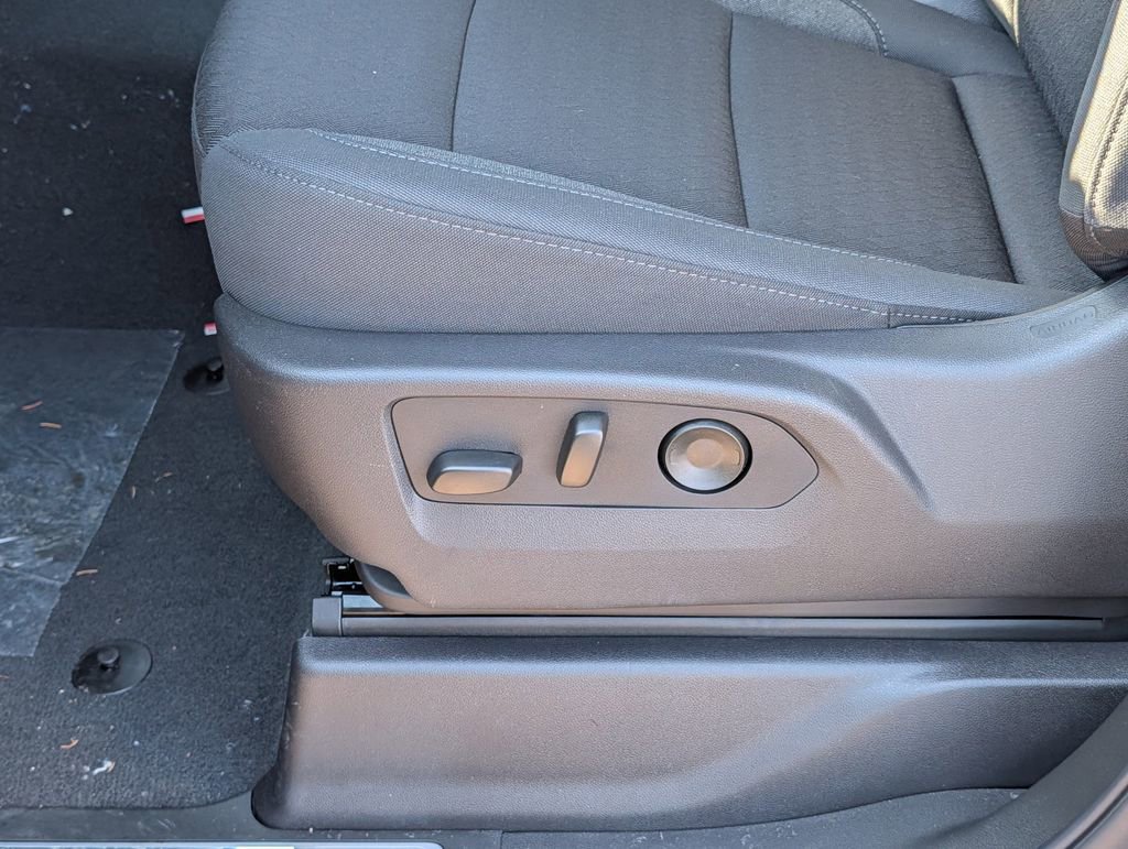 New 2026 GMC Sierra 1500 SLE image 28