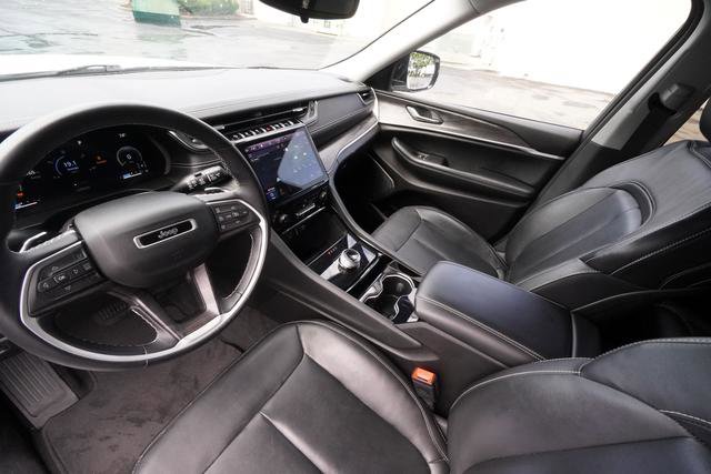 Used 2021 Jeep Grand Cherokee L Limited RWD image 24