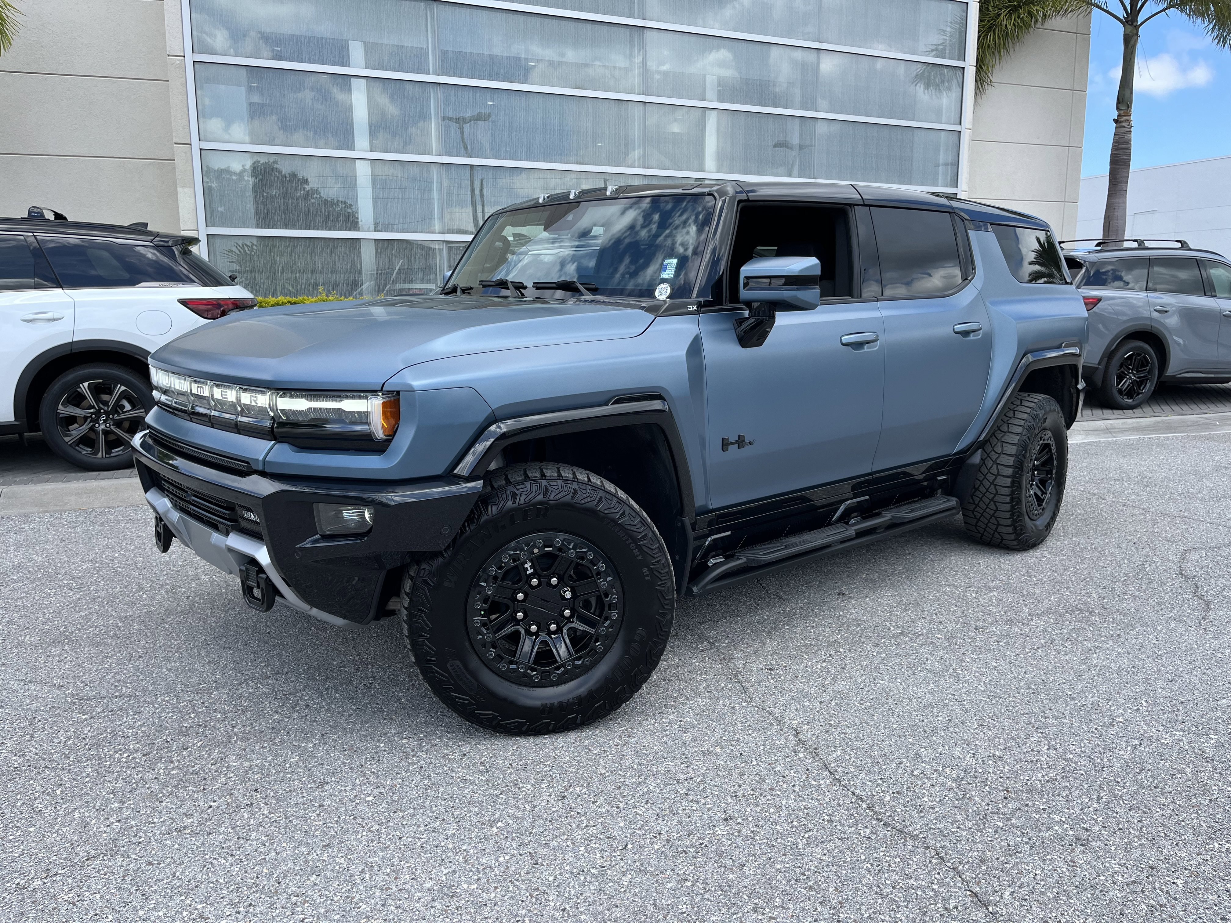 Used 2024 GMC Hummer EV 3X w/ Omega Edition AWD/4WD image 1