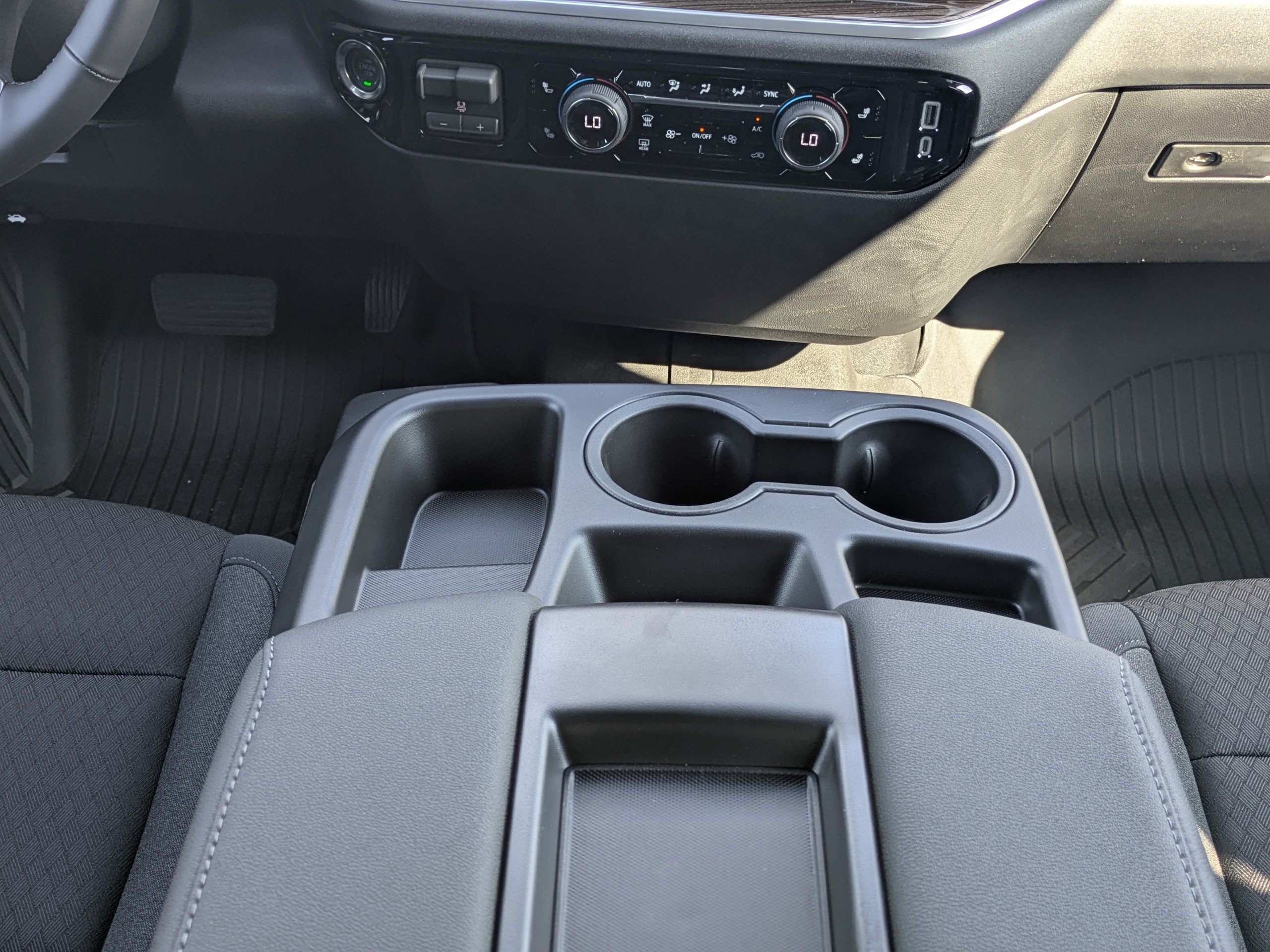 New 2026 Chevrolet Silverado 1500 LT w/ Z71 Off-Road Package AWD/4WD image 18