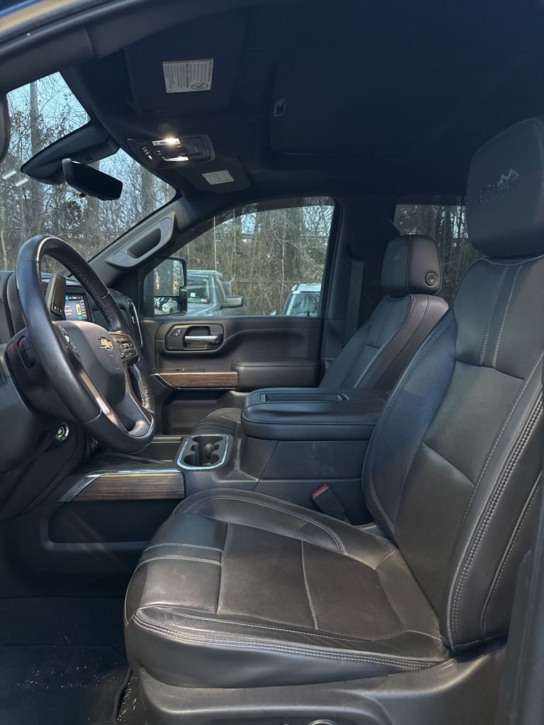 Used 2021 Chevrolet Silverado 2500 High Country w/ Z71 Off-Road Package image 12