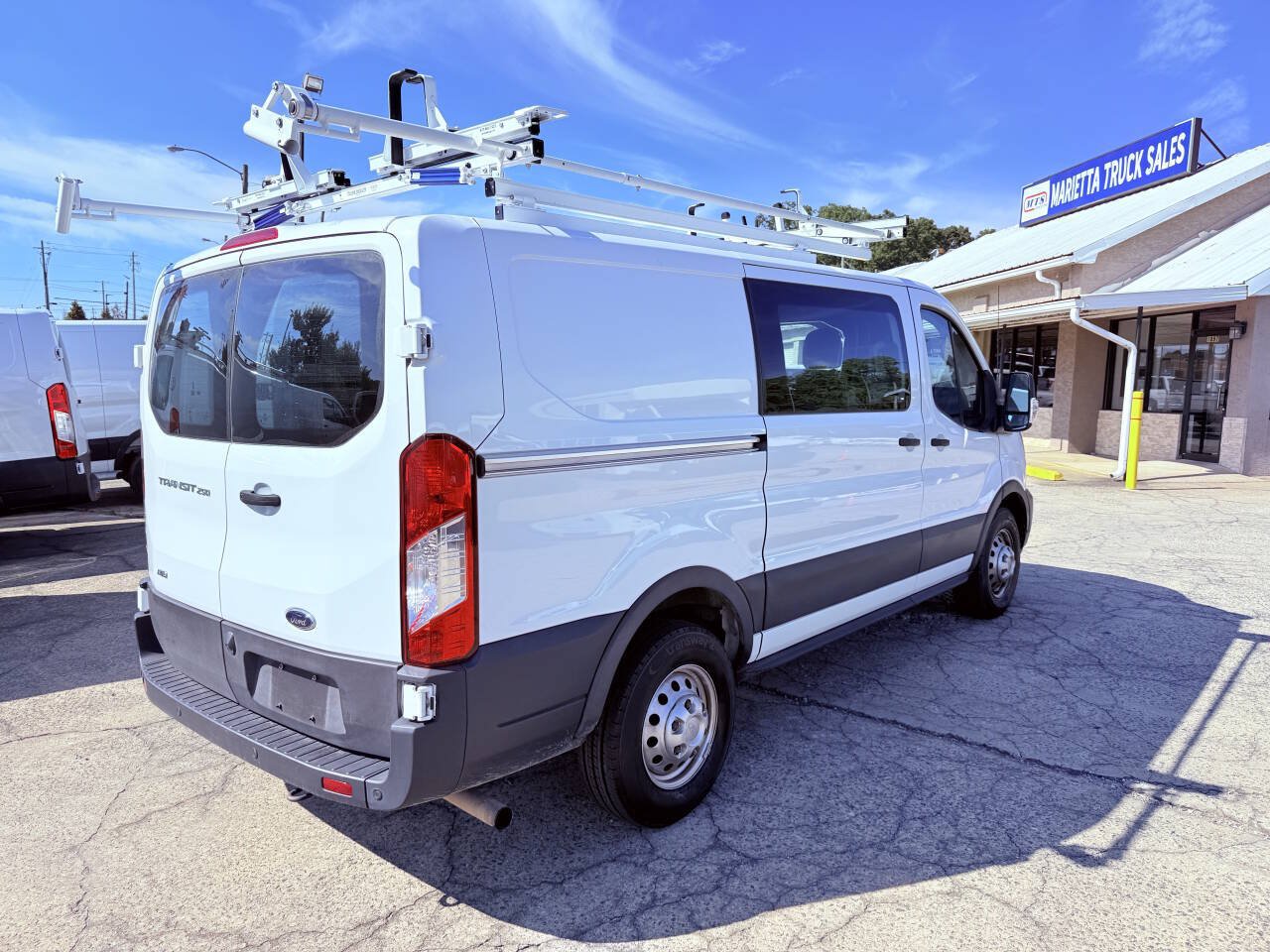 Used 2023 Ford Transit 250 Low Roof AWD image 3