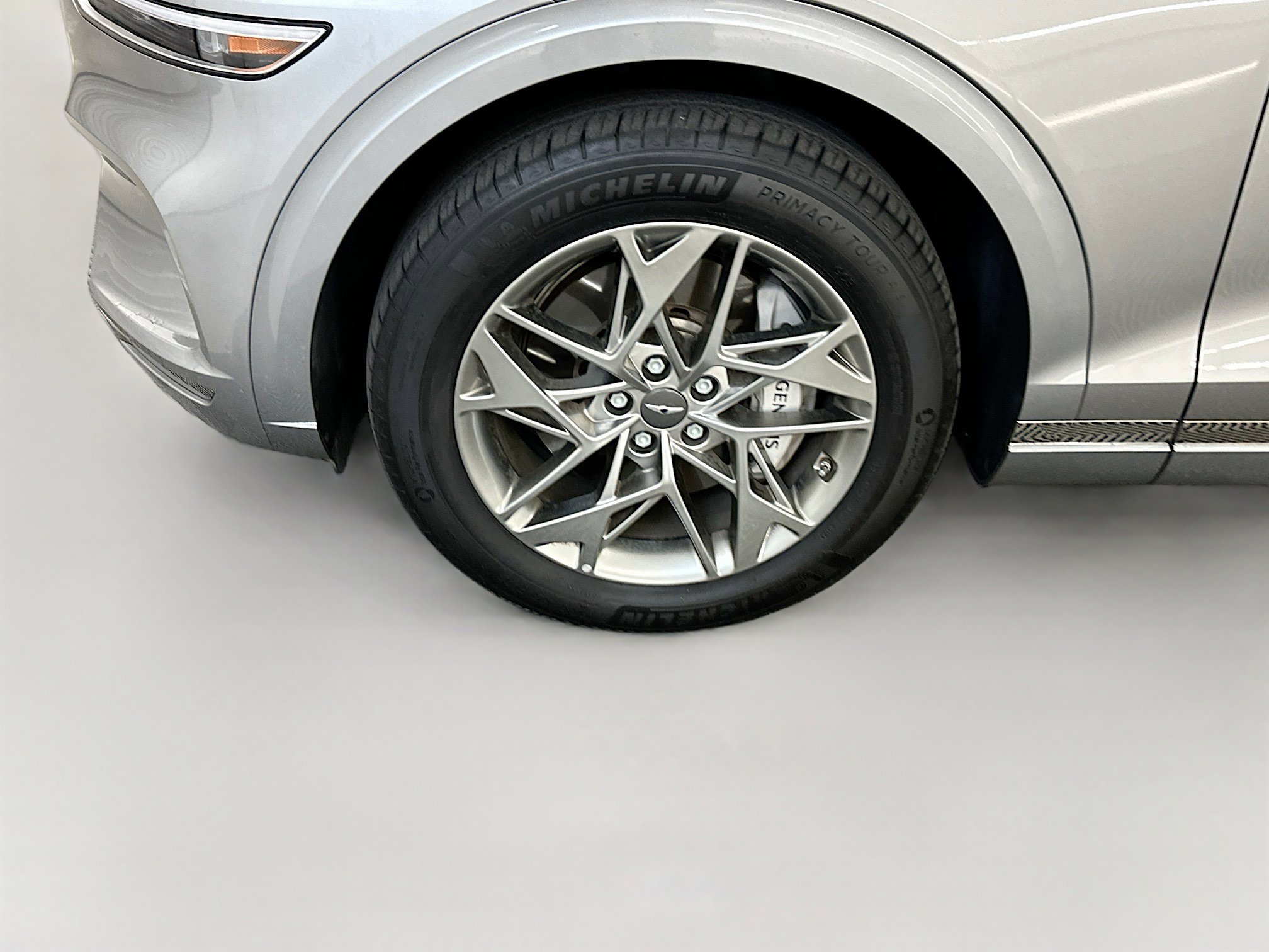 Used 2025 Genesis GV70 2.5T AWD/4WD image 11
