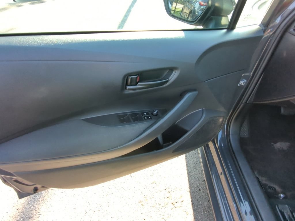 Used 2024 Toyota Corolla LE FWD image 8