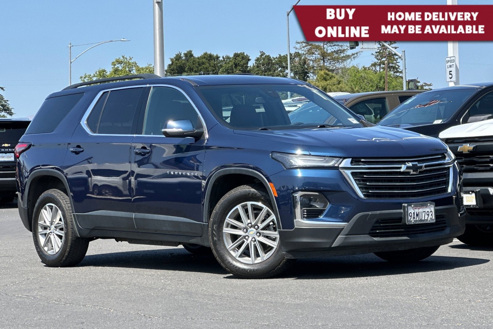Used 2022 Chevrolet Traverse LT w/ LPO, Cargo Package