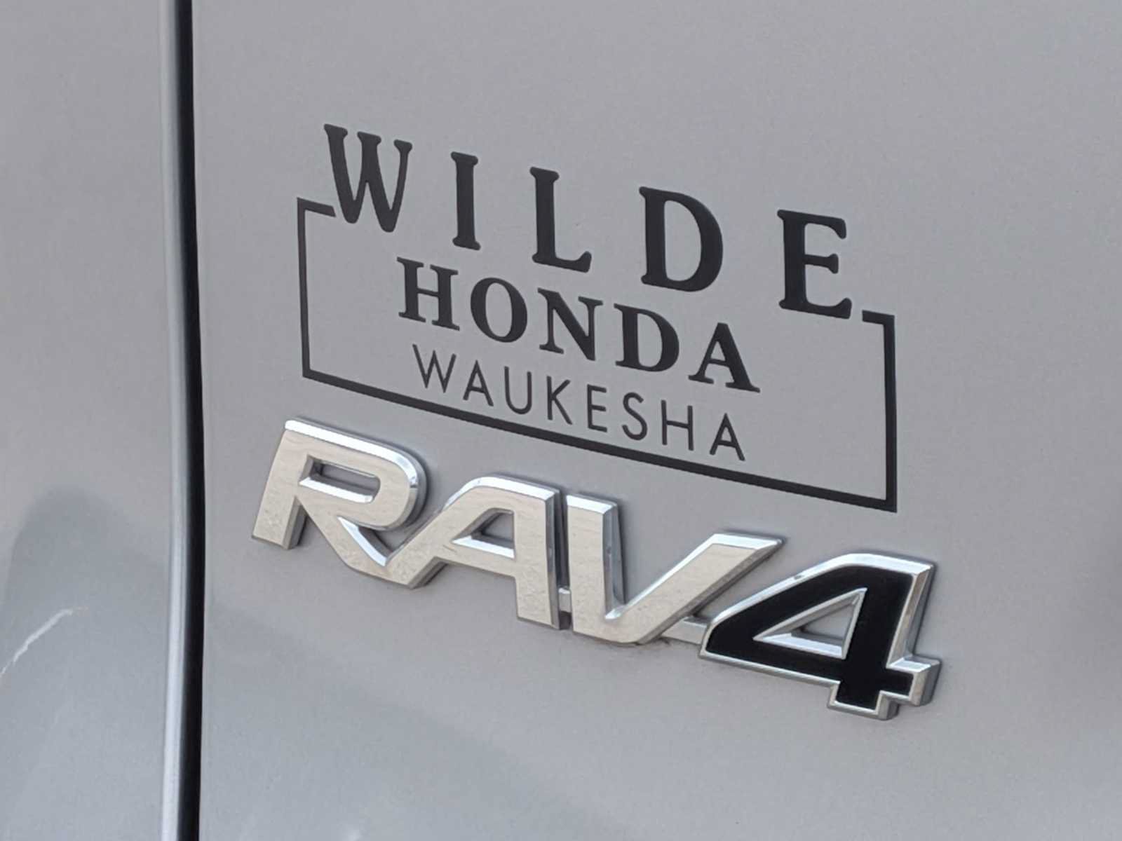 Used 2021 Toyota RAV4 XLE FWD image 12