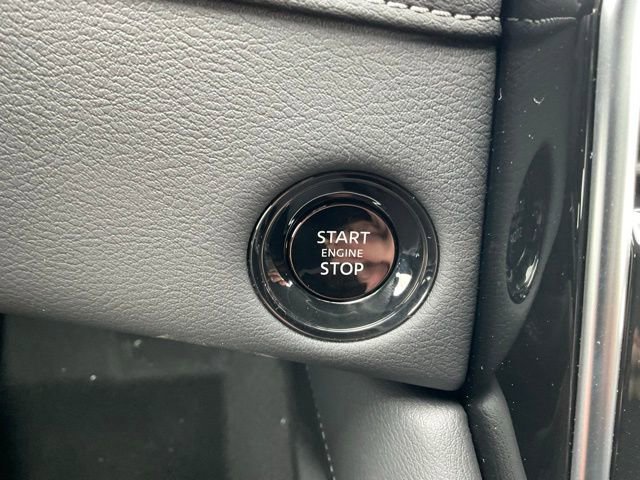 New 2026 Nissan Armada SL w/ Captain's Chari Seat Package AWD/4WD image 23